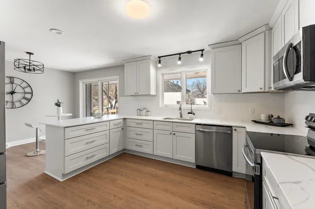 $649,900 | 1592 Sherwood Court, Eagan, MN 55122