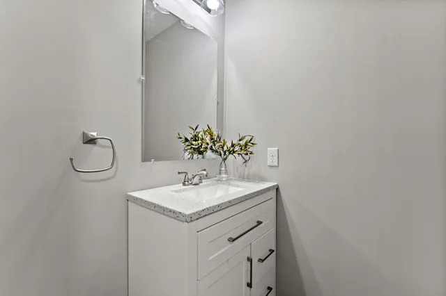 $649,900 | 1592 Sherwood Court, Eagan, MN 55122