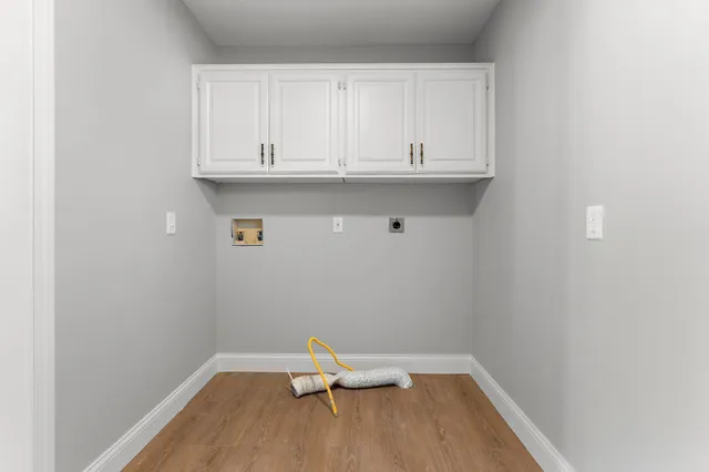 $649,900 | 1592 Sherwood Court, Eagan, MN 55122