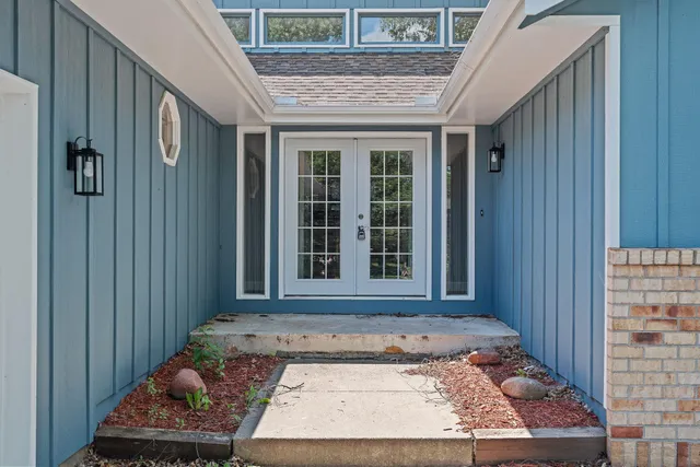 $649,900 | 1592 Sherwood Court, Eagan, MN 55122