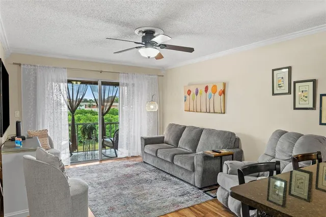 $159,000 | 1860 Massachusetts Avenue Northeast, Unit 206, St. Petersburg, FL 33703