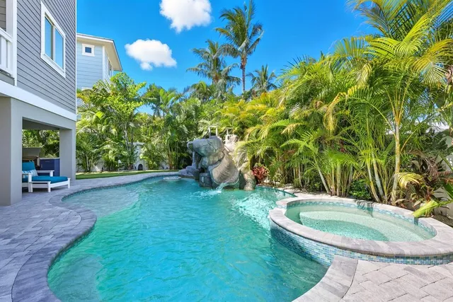 $3,495,000 | 108 7th Street South, Bradenton Beach, FL 34217