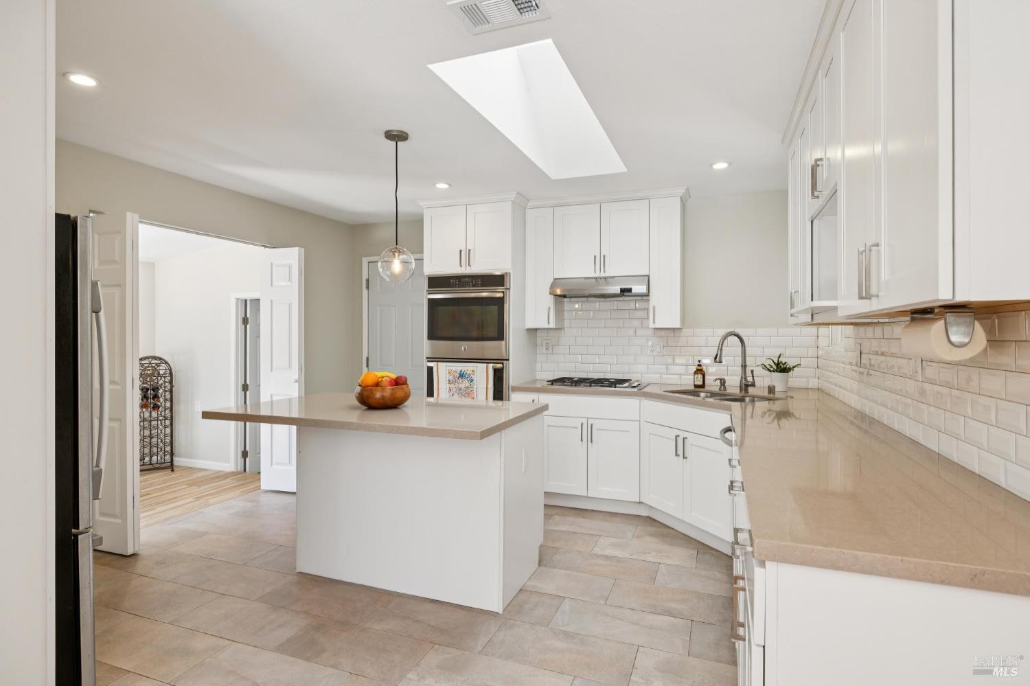 115 Daryl Avenue Novato, CA 94947 - Photo 13 of 53