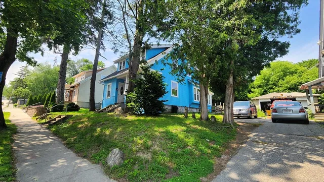 $400,000 | 132 Institute Road, Worcester, MA 01602