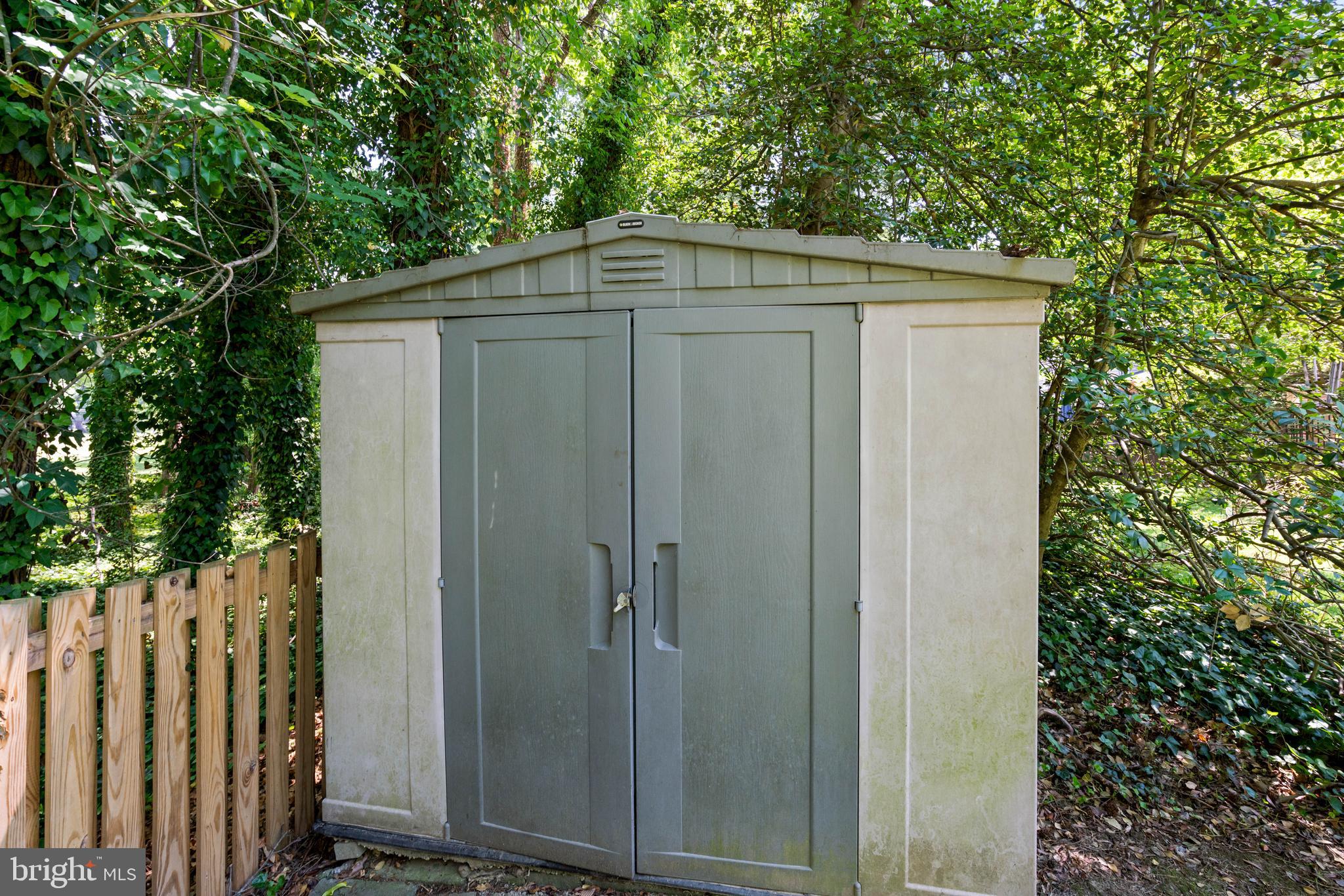 8611 Cyrus Place Alexandria, VA 22308 - Photo 47 of 49 Storage shed