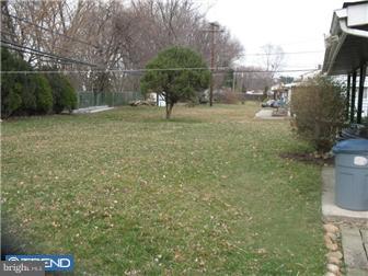 71 Harvest Road Levittown, PA 19056 - Photo 11 of 12 Exterior Back