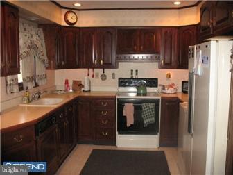 71 Harvest Road Levittown, PA 19056 - Photo 3 of 12 Kitchen