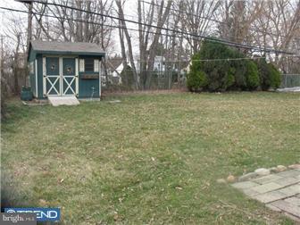 71 Harvest Road Levittown, PA 19056 - Photo 10 of 12 Exterior Back