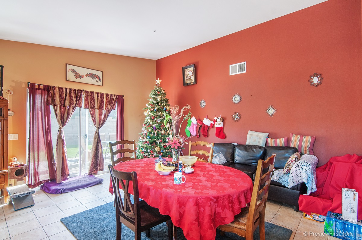 8577 Clifford Heights Road Santee, CA 92071 - Photo 13 of 25 Gallery Image 13