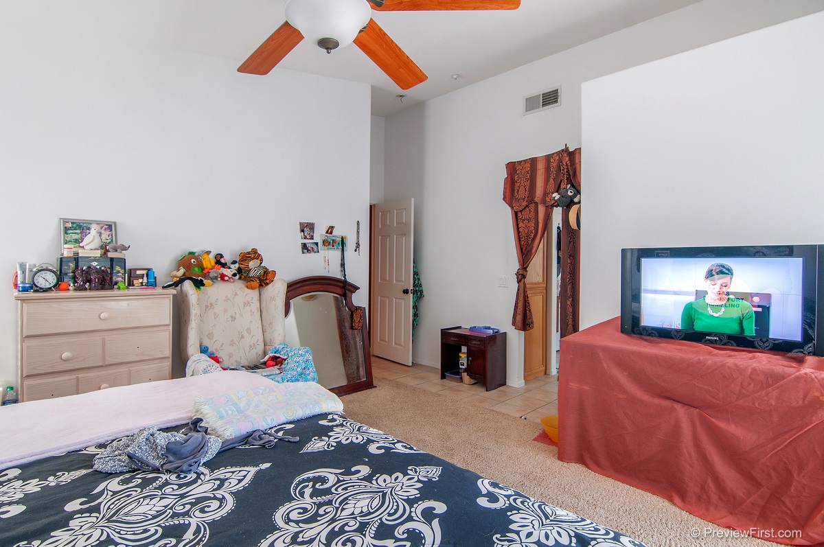 8577 Clifford Heights Road Santee, CA 92071 - Photo 20 of 25 Gallery Image 20