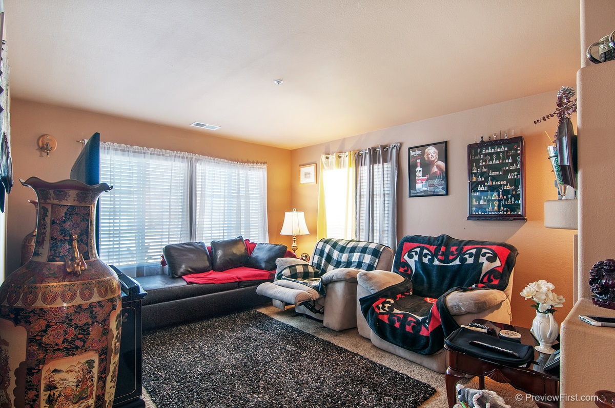 8577 Clifford Heights Road Santee, CA 92071 - Photo 8 of 25 Gallery Image 8