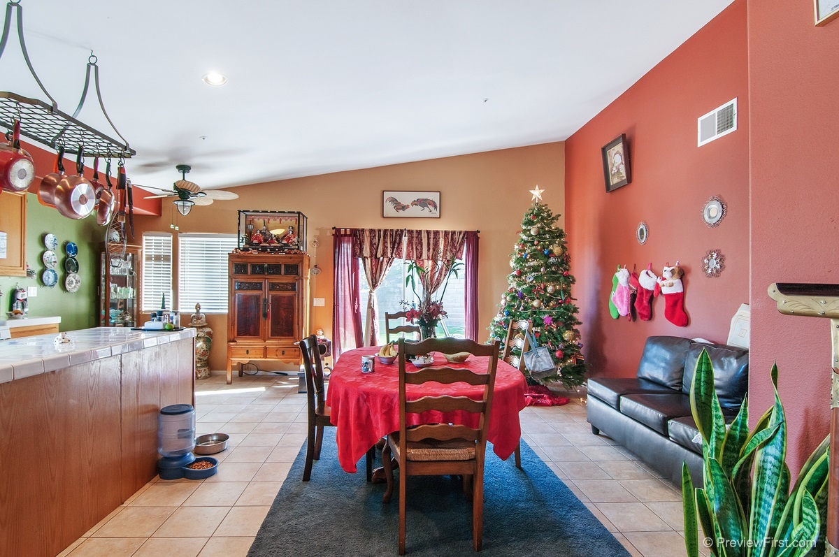 8577 Clifford Heights Road Santee, CA 92071 - Photo 9 of 25 Gallery Image 9