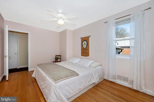 $1,000,000 | 5626 Massachusetts Avenue, Bethesda, MD 20816