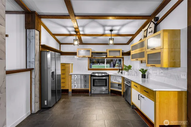 $1,559,000 | 27806 West Gilligan Creek Road, Sedro-Woolley, WA 98284