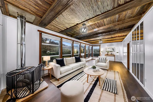 $1,559,000 | 27806 West Gilligan Creek Road, Sedro-Woolley, WA 98284