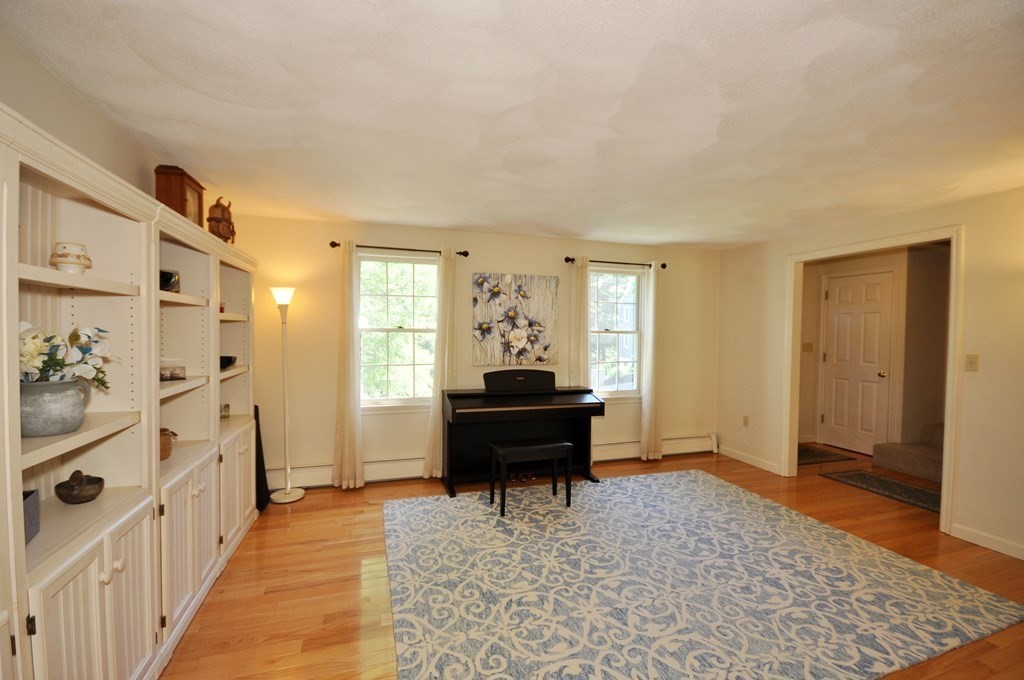 10 Dettling Road Maynard, MA 01754 - Photo 5 of 37 Gallery Image 5
