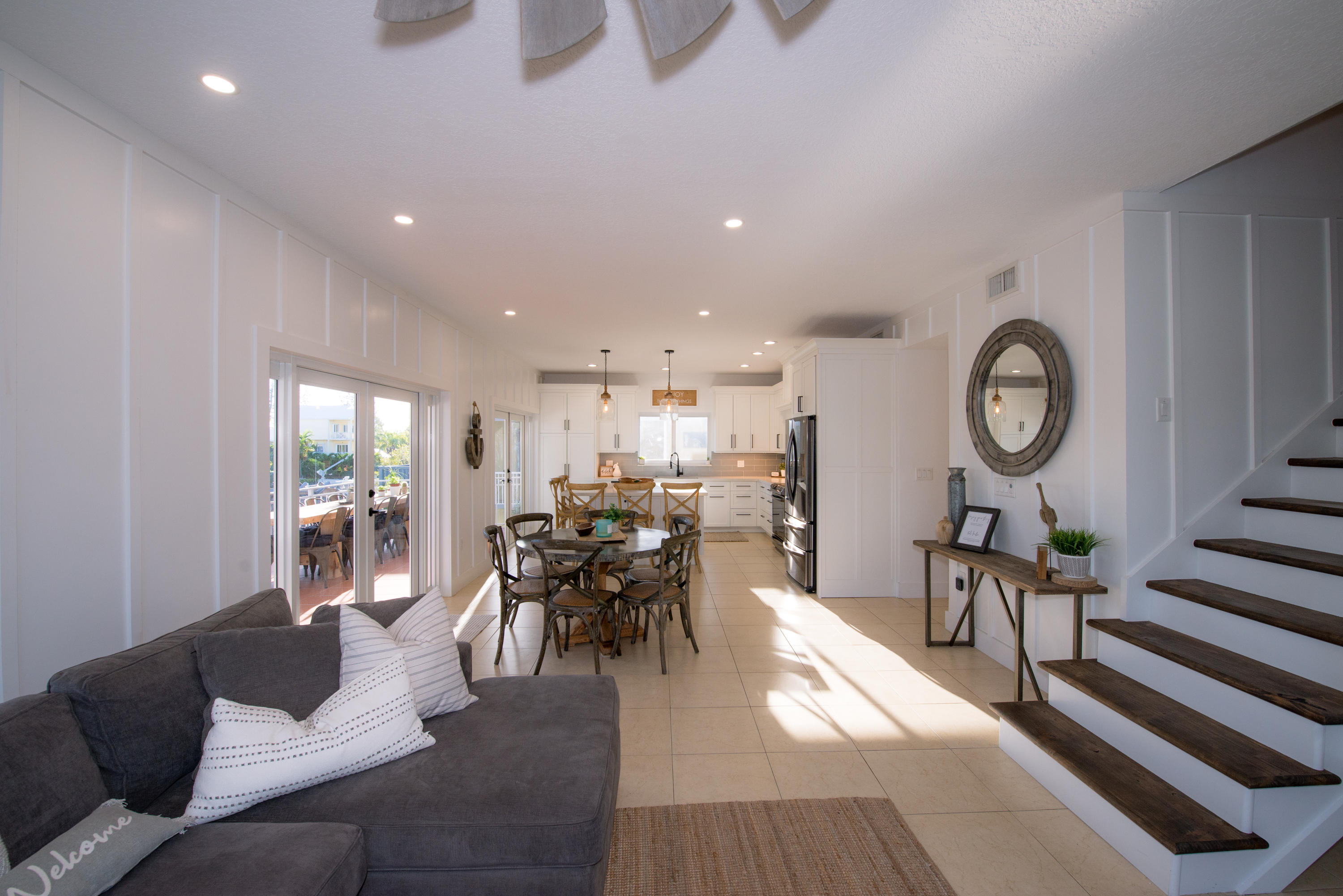 148 Bessie Road Tavernier, FL 33070 - Photo 7 of 42 Open Living Room