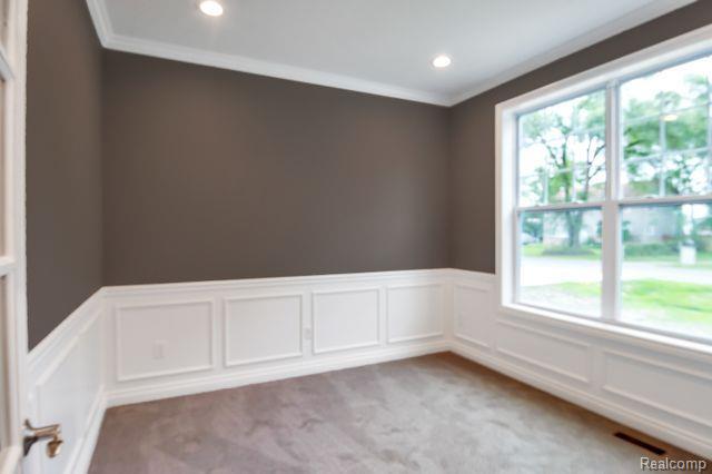 2986 Hessel Avenue Rochester Hills, MI 48307 - Photo 6 of 28