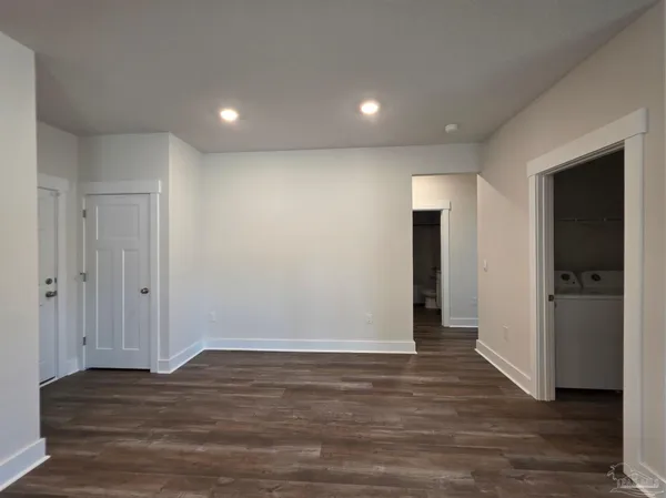 $2,300 | 5839 Sargassum Lane, Milton, FL 32583