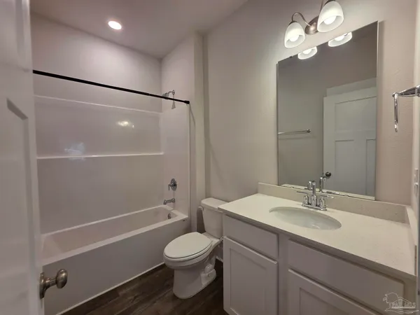 $2,300 | 5839 Sargassum Lane, Milton, FL 32583