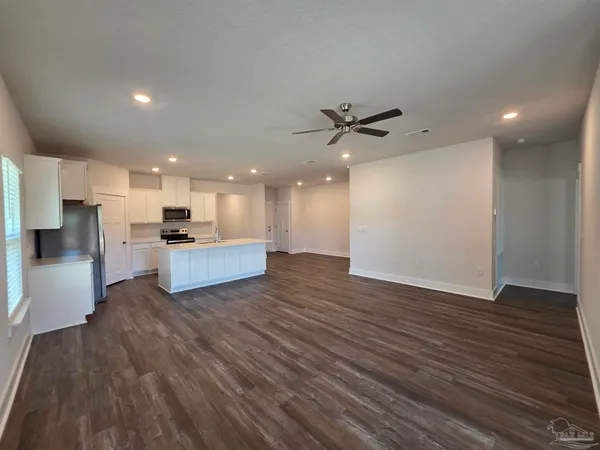 $2,300 | 5839 Sargassum Lane, Milton, FL 32583