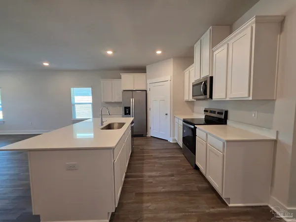 $2,300 | 5839 Sargassum Lane, Milton, FL 32583