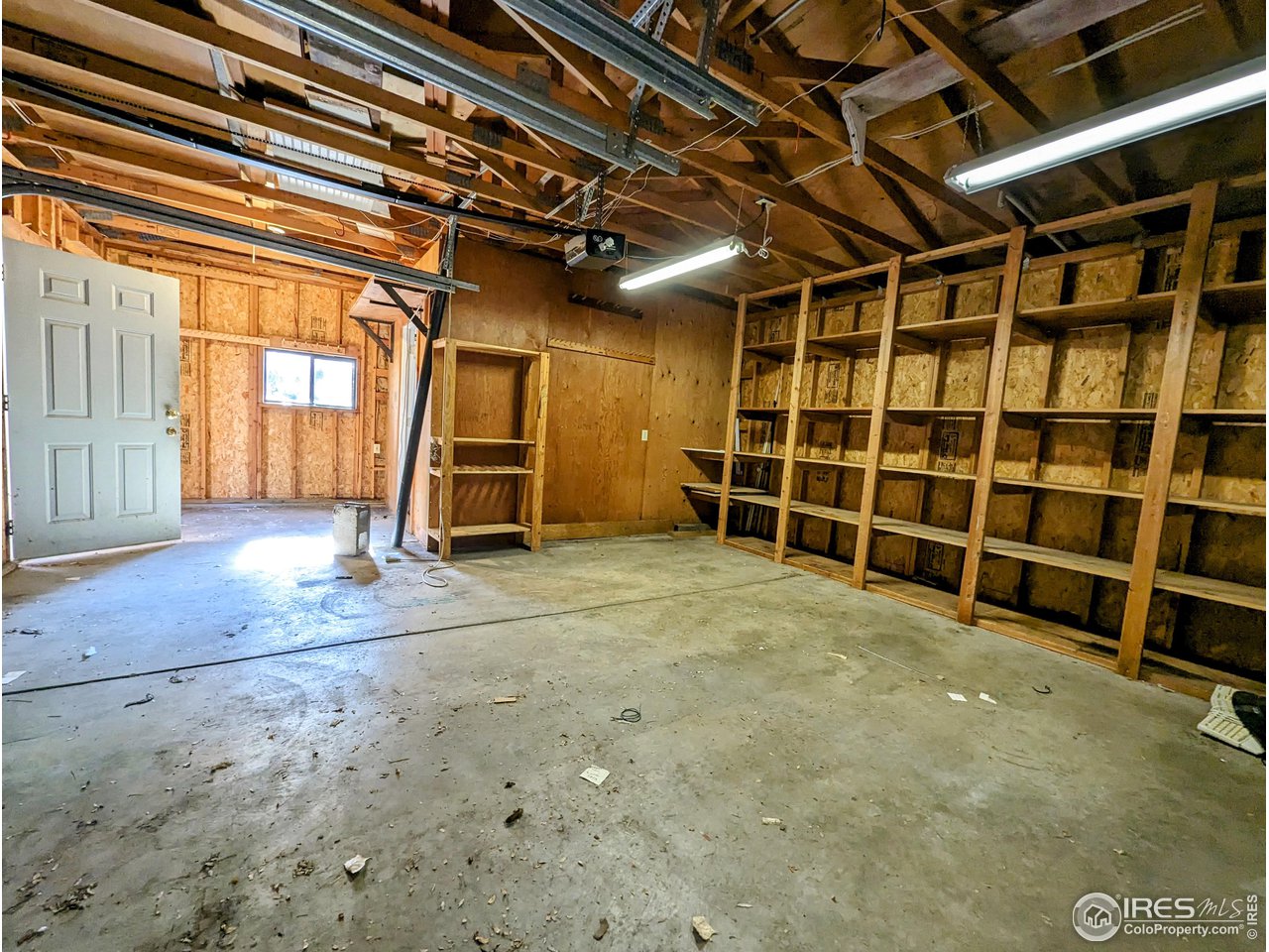 1951 Vista Drive Boulder, CO 80304 - Photo 33 of 35 a view of an empty room with a window
