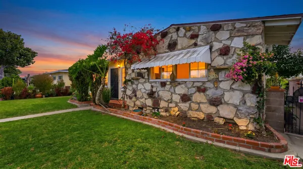 $699,900 | 23319 Dolores Street, Carson, CA 90745