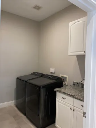 $3,800 | 8002 Harbor Point Drive, Houston, TX 77071