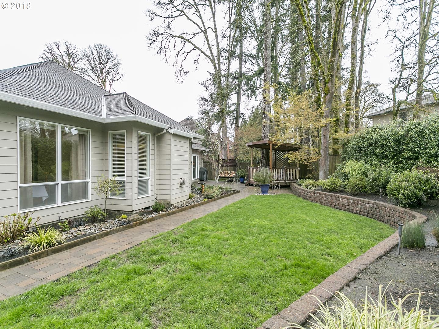 28568 Southwest Cascade Loop Wilsonville, OR 97070 - Photo 24 of 27 Yard