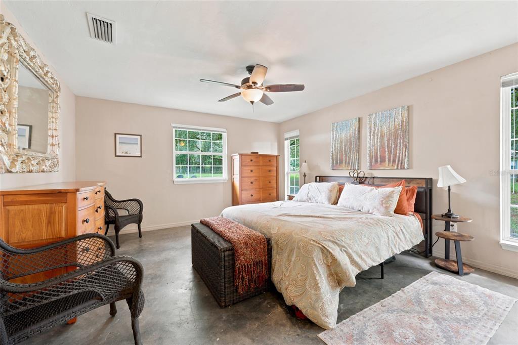 753 Southwest Mapleton Street Fort White, FL 32038 - Photo 16 of 33 Gallery Image 16