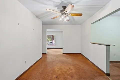$230,000 | 626 Greenbriar Lane, Lindenhurst, IL 60046