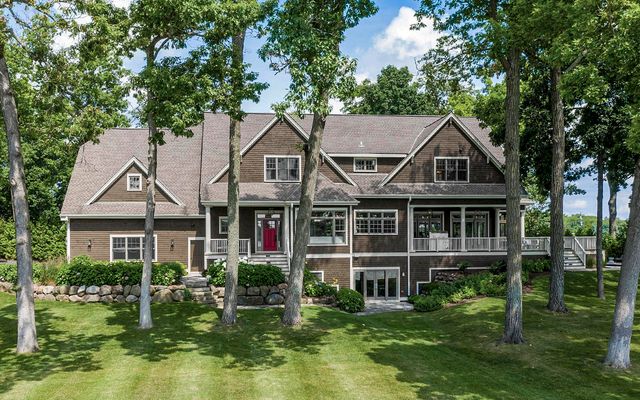 W5332 Island Way, La Grange, WI 53121