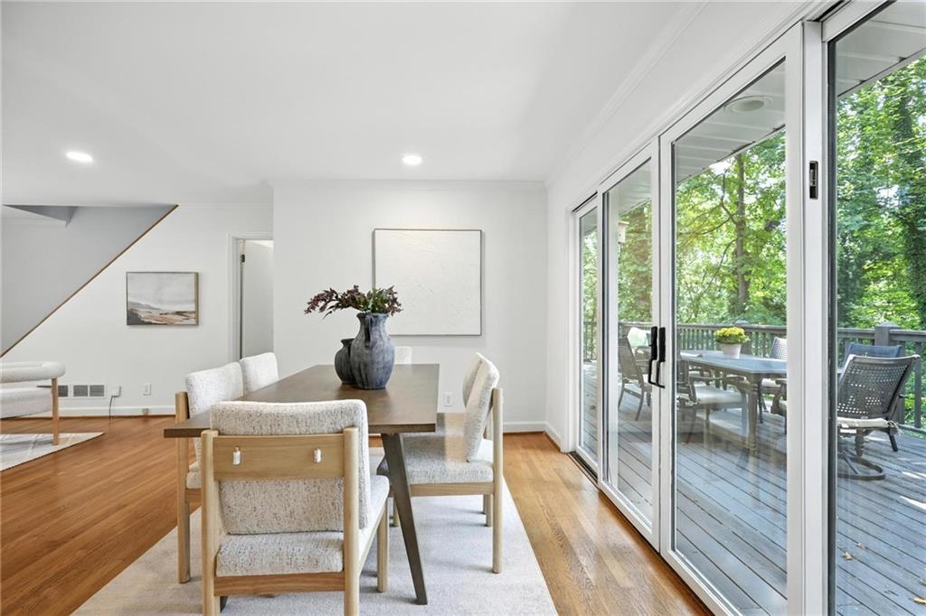 2569 Ridgewood Terrace Northwest Atlanta, GA 30318 - Photo 12 of 34