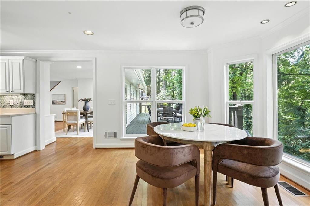 2569 Ridgewood Terrace Northwest Atlanta, GA 30318 - Photo 18 of 34