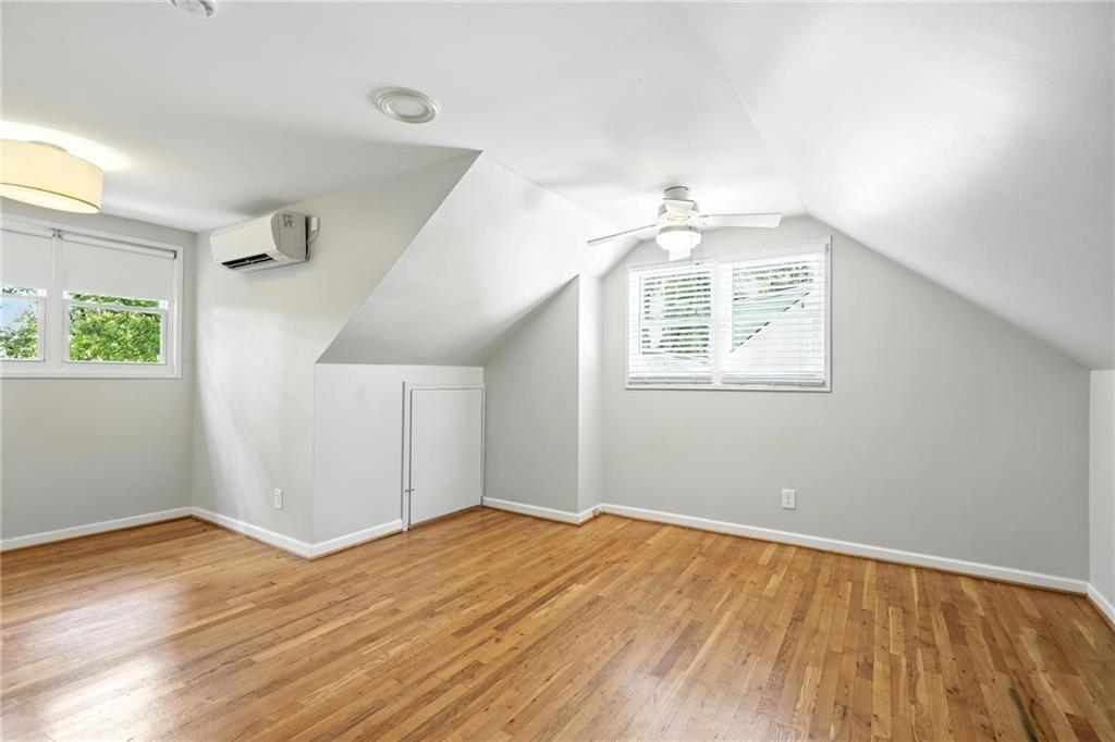 2569 Ridgewood Terrace Northwest Atlanta, GA 30318 - Photo 23 of 34