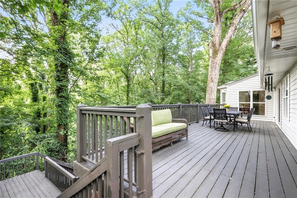 2569 Ridgewood Terrace Northwest Atlanta, GA 30318 - Photo 33 of 34