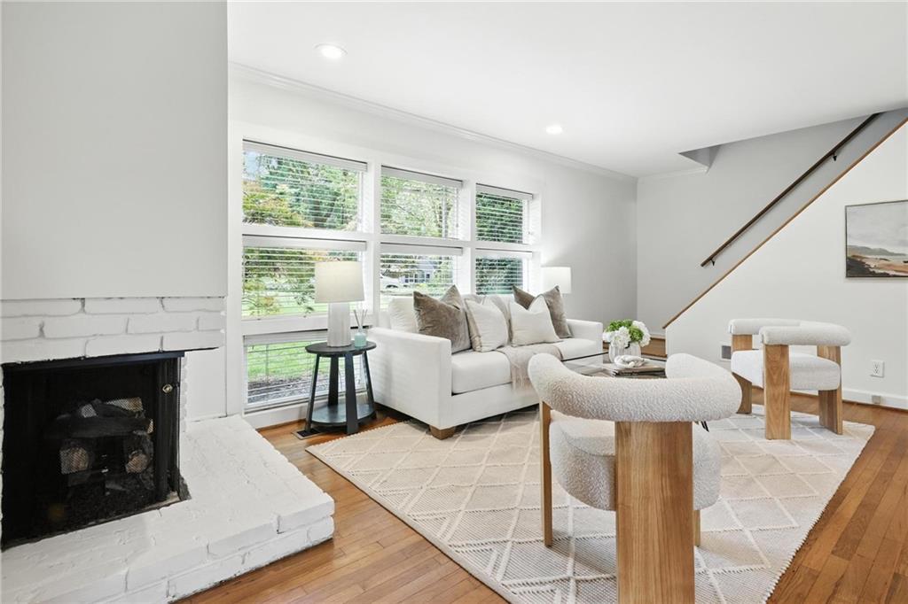 2569 Ridgewood Terrace Northwest Atlanta, GA 30318 - Photo 7 of 34