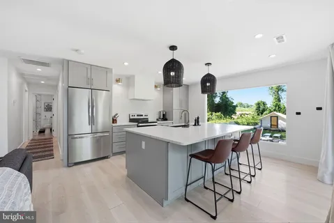 $1,750,000 | 1100 Cataway Place, Bryans Road, MD 20616