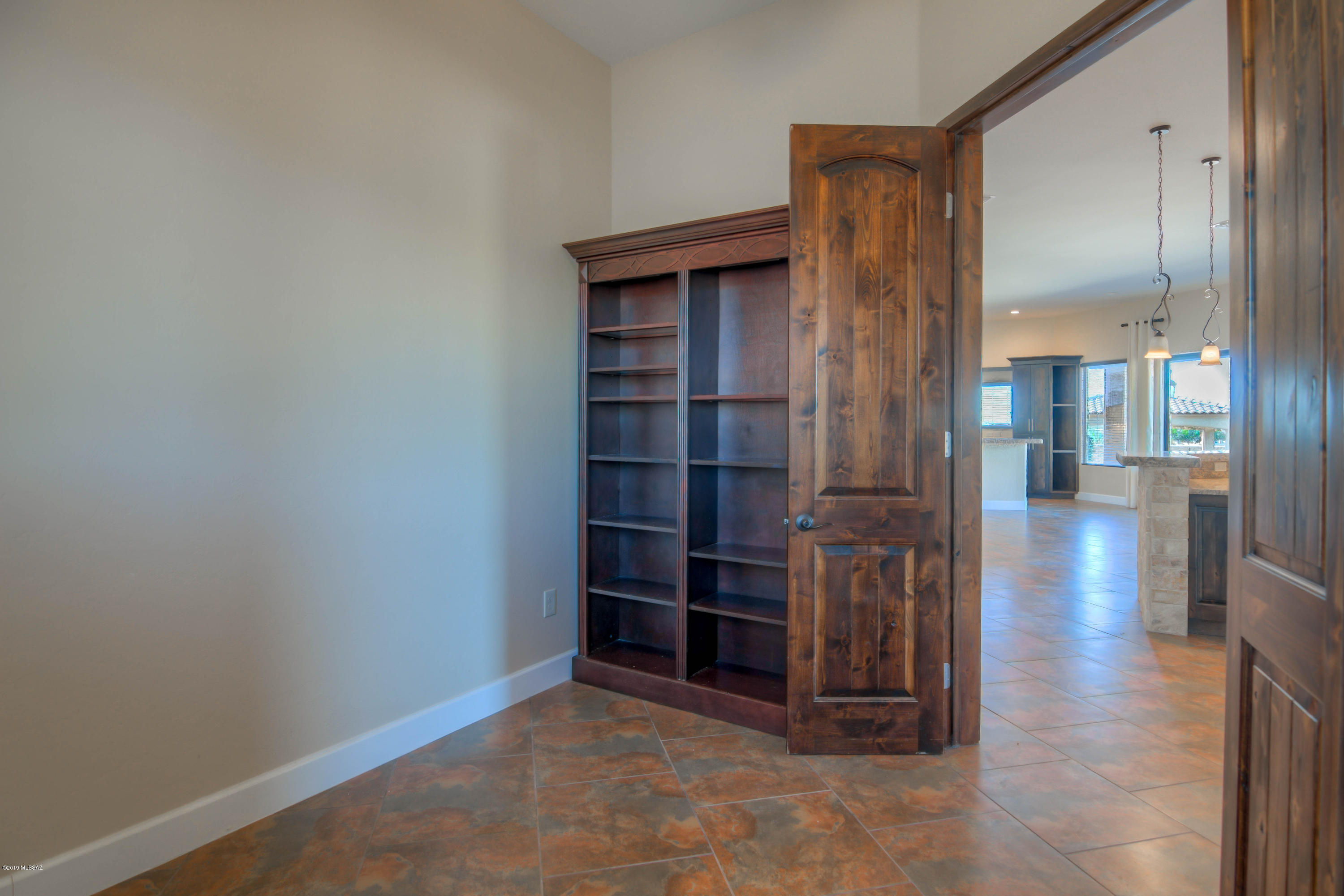 4996 Cat Mountain Road Tucson, AZ 85757 - Photo 13 of 32