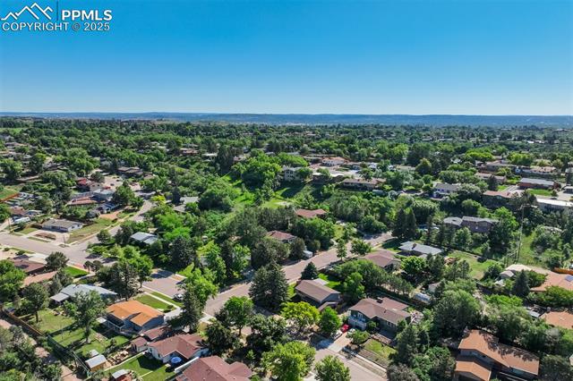 615 Castle Road Colorado Springs, CO 80904 - Photo 8 of 50 Gallery Image 8