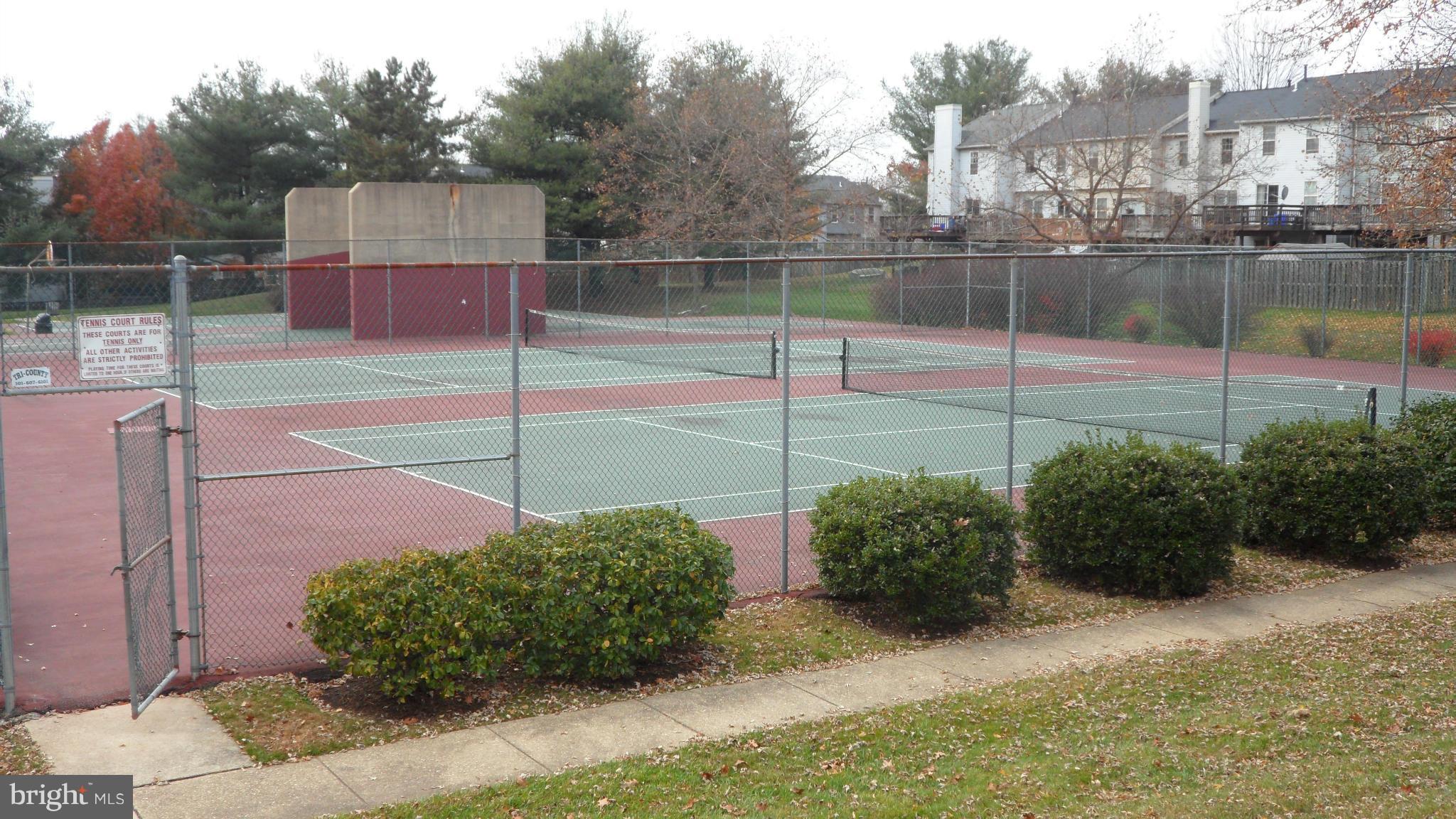 18318 Streamside Drive, Unit 304 Gaithersburg, MD 20879 - Photo 26 of 30 a view of a backyard