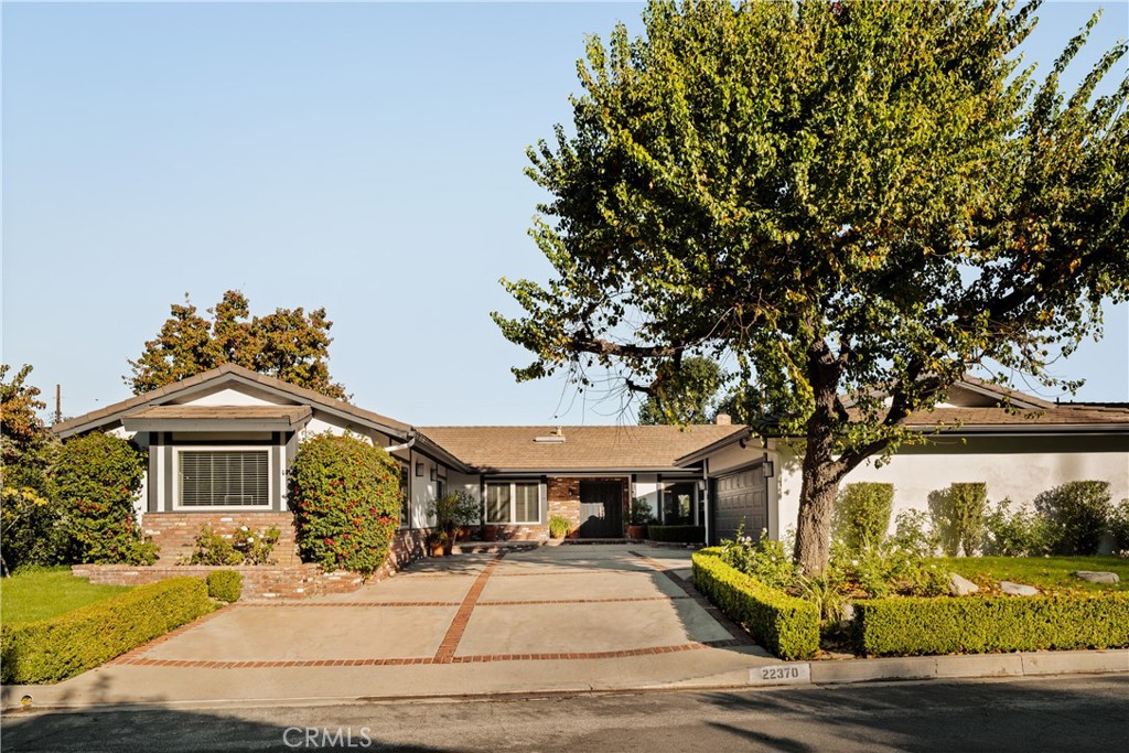 22370 Algunas Road Woodland Hills, CA 91364 - Photo 4 of 34