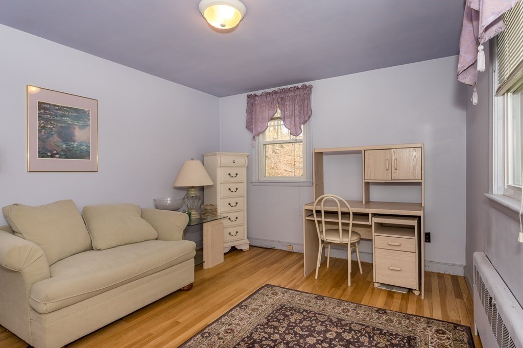 106 Shirley Road Waltham, MA 02452 - Photo 12 of 18 Gallery Image 12