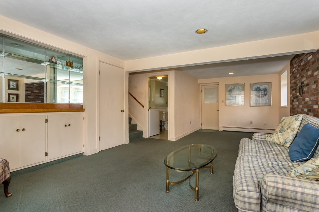 106 Shirley Road Waltham, MA 02452 - Photo 13 of 18 Gallery Image 13