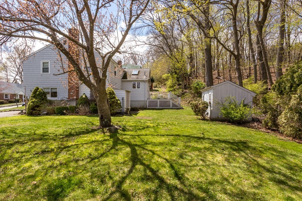 106 Shirley Road Waltham, MA 02452 - Photo 3 of 18 Gallery Image 3