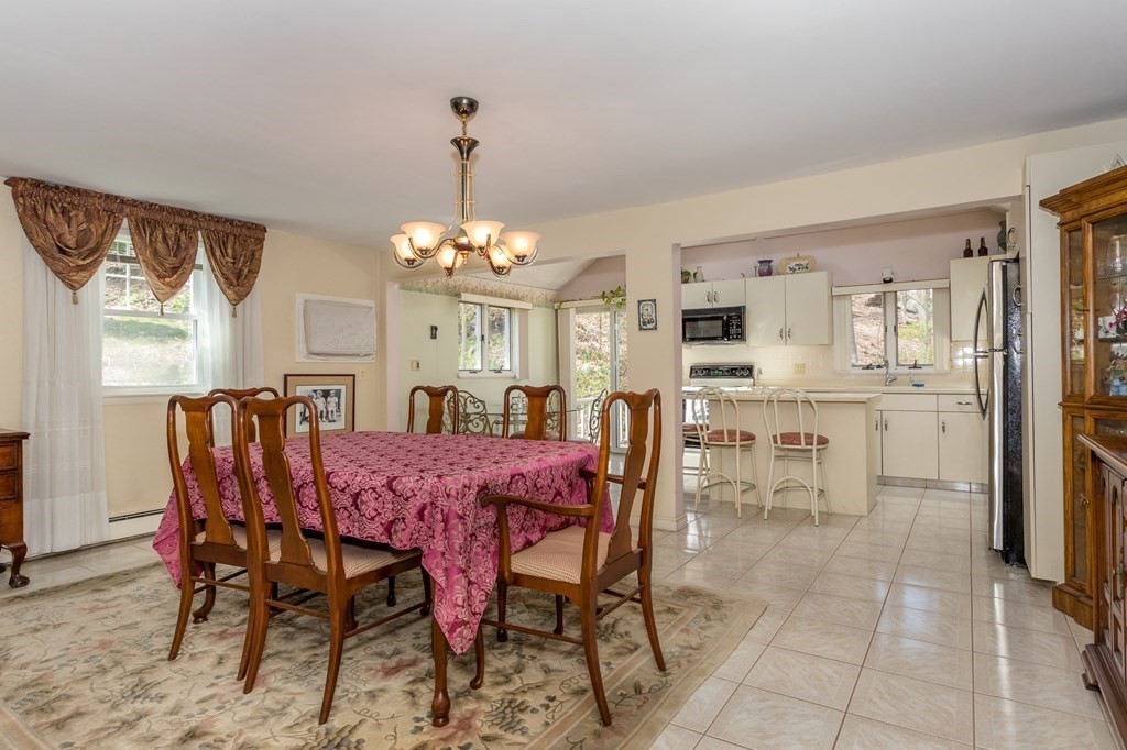 106 Shirley Road Waltham, MA 02452 - Photo 7 of 18 Gallery Image 7