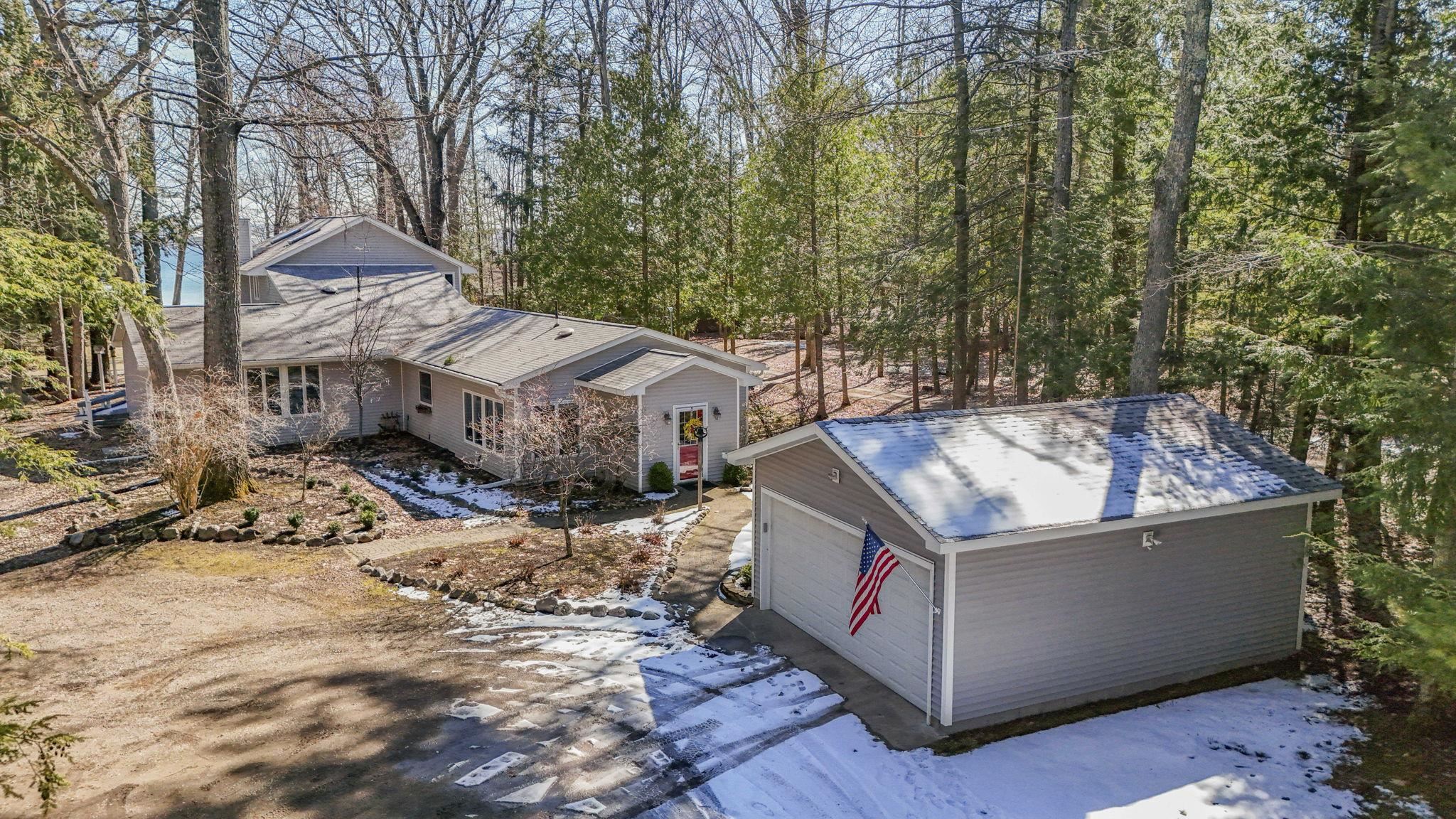 8666 Skegemog Point Road Williamsburg, MI 49690 - Photo 10 of 74 Gallery Image 10