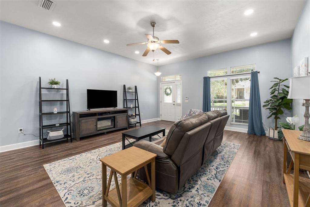 9047 Southwest 76th Avenue Gainesville, FL 32608 - Photo 20 of 38