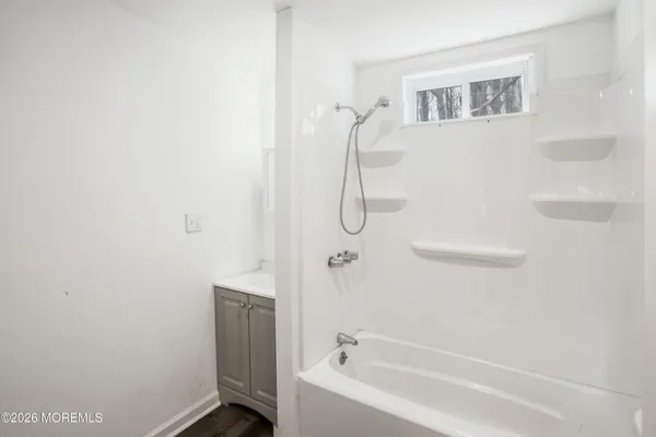 $2,600 | 28 Oak Lane, New Egypt, NJ 08533